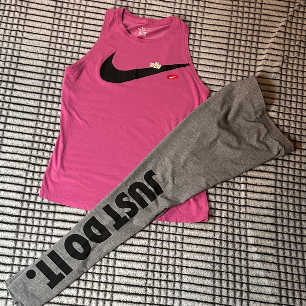 New Nike Tank and Leggings Set (S)